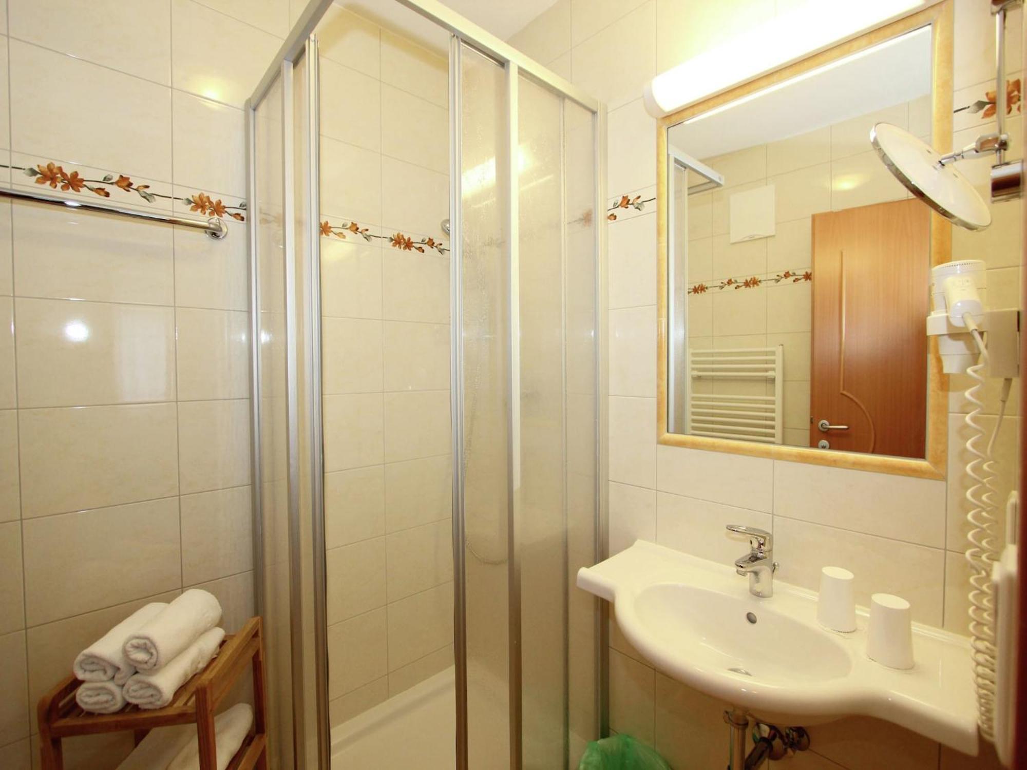 שטום Attractive Holiday Home In Kaltenbach On The Ski Slope מראה חיצוני תמונה