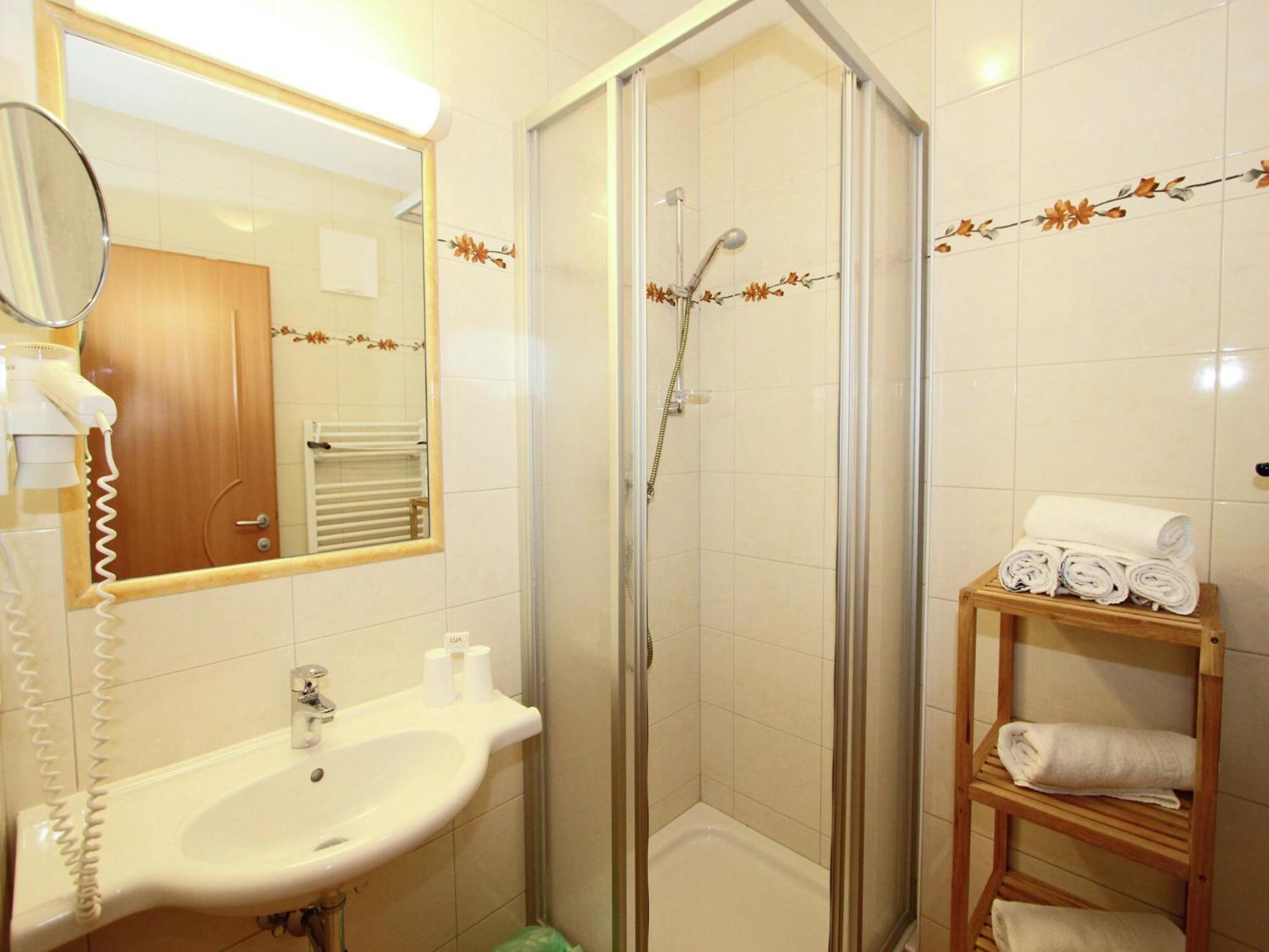 שטום Attractive Holiday Home In Kaltenbach On The Ski Slope מראה חיצוני תמונה