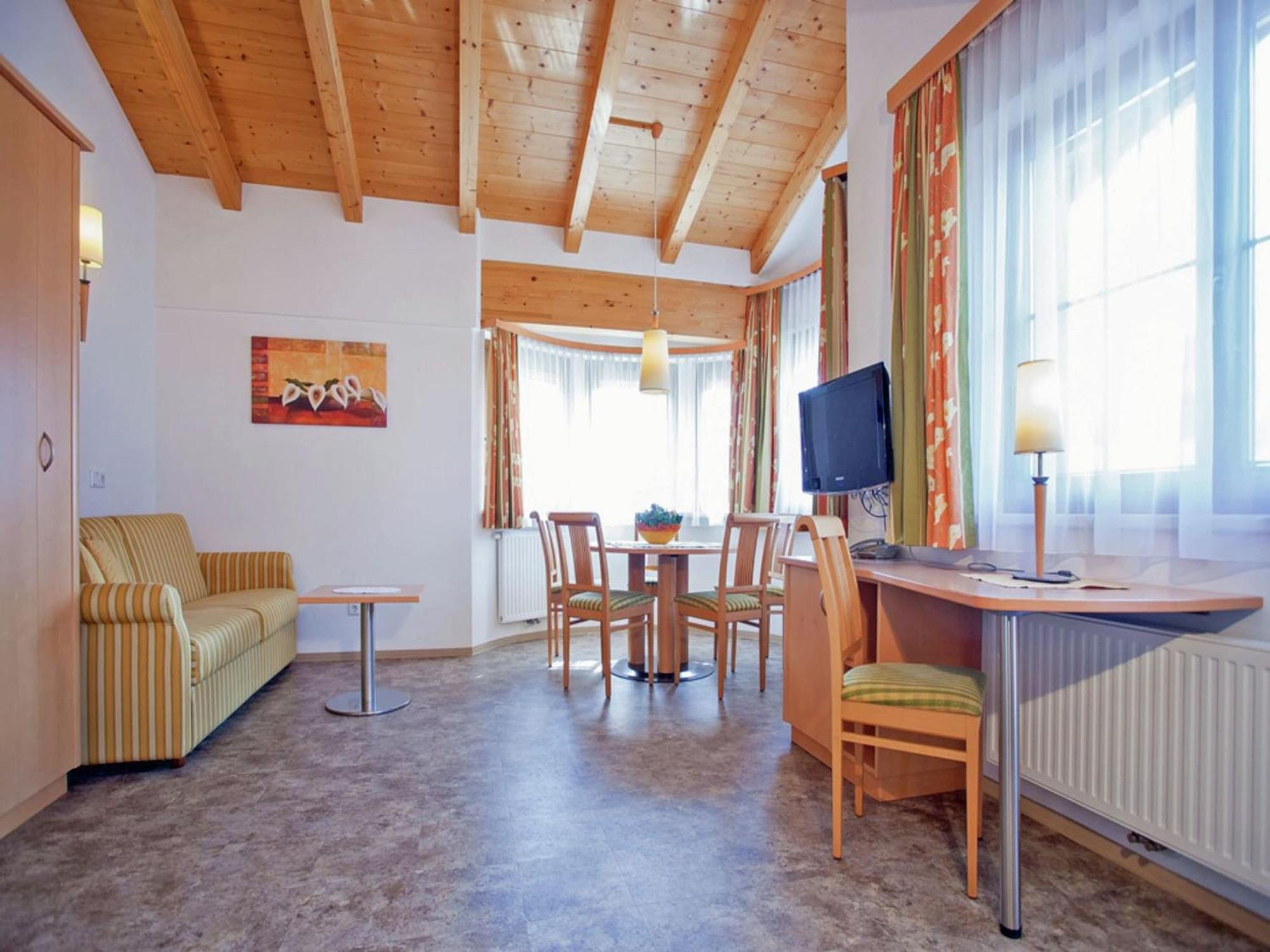 שטום Attractive Holiday Home In Kaltenbach On The Ski Slope מראה חיצוני תמונה