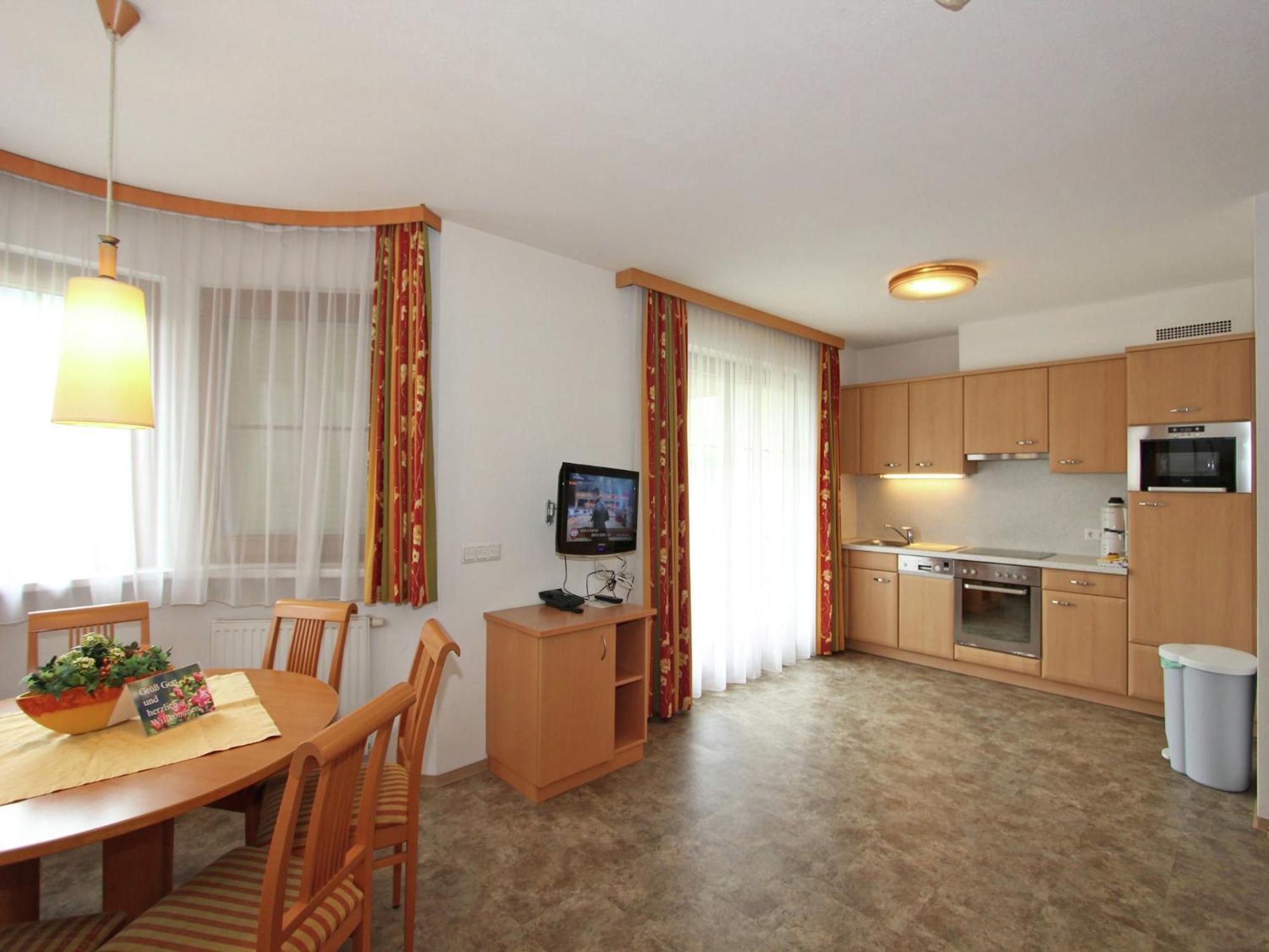 שטום Attractive Holiday Home In Kaltenbach On The Ski Slope מראה חיצוני תמונה
