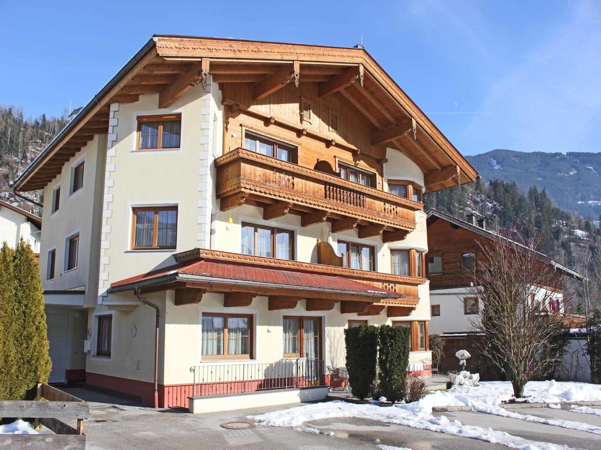 שטום Attractive Holiday Home In Kaltenbach On The Ski Slope מראה חיצוני תמונה